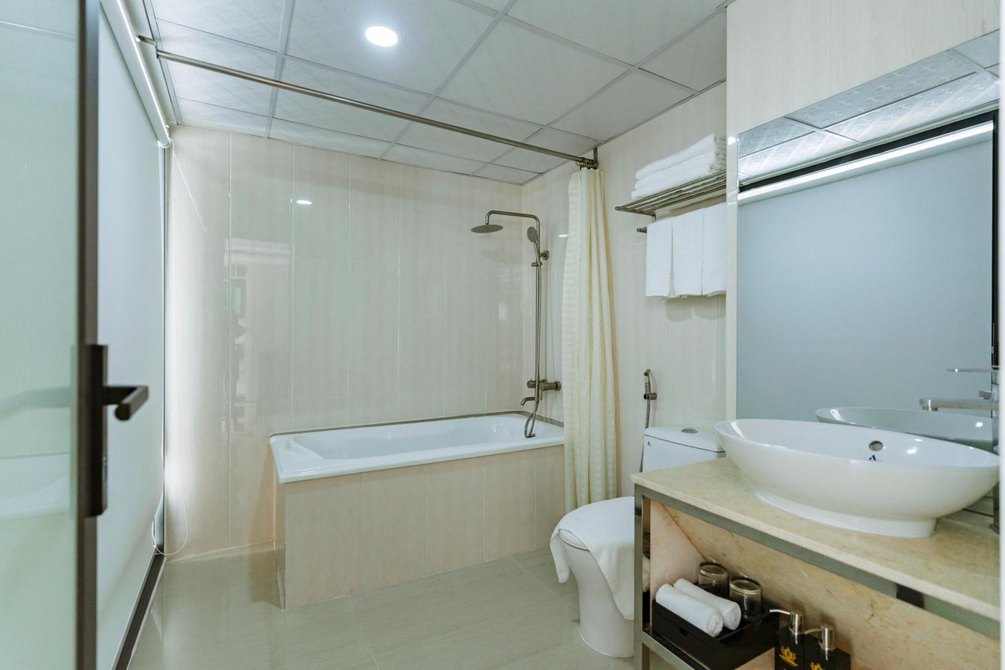 Napoleon Nha Trang Hotel מראה חיצוני תמונה