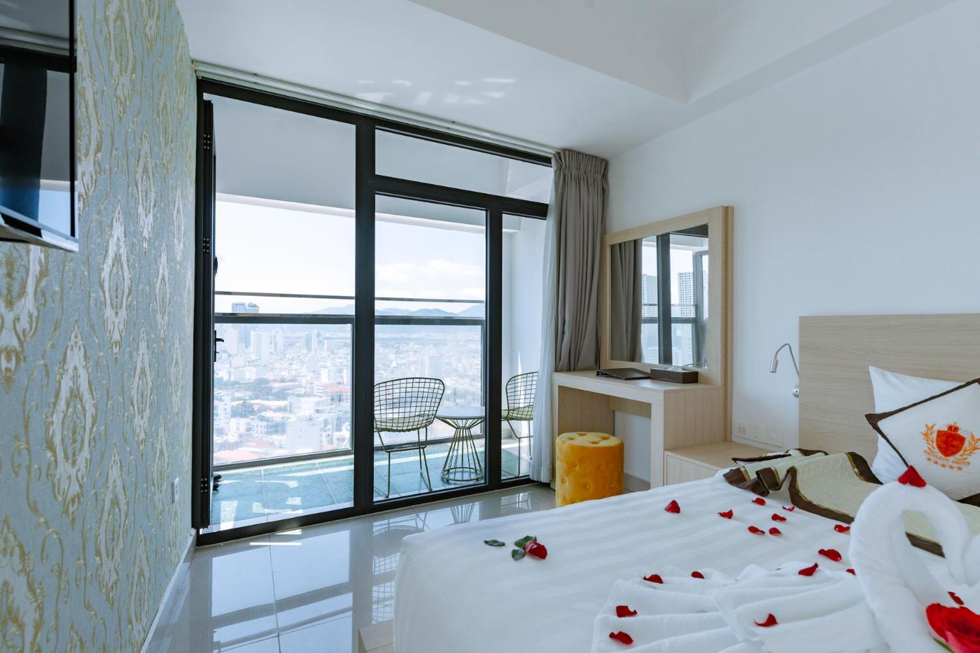 Napoleon Nha Trang Hotel מראה חיצוני תמונה